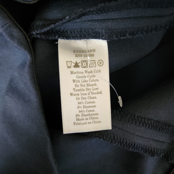 Everlane Blue Cropped Trousers Pants - Picture 8 of 8